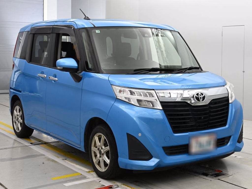 TOYOTA ROOMY