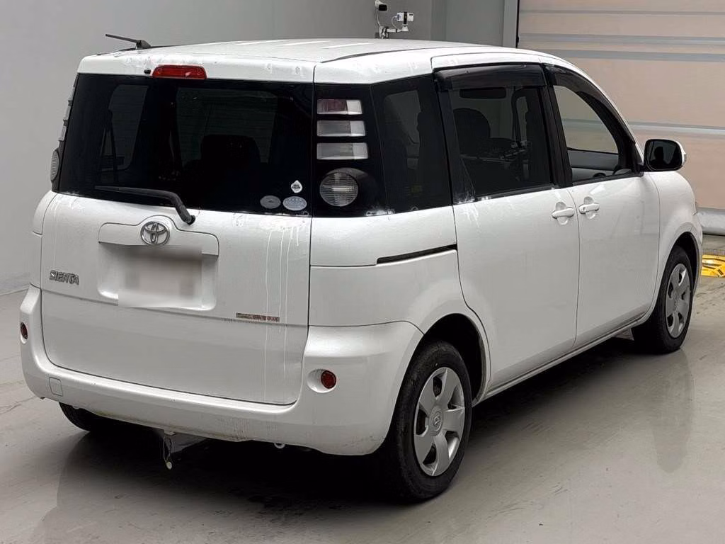 TOYOTA SIENTA