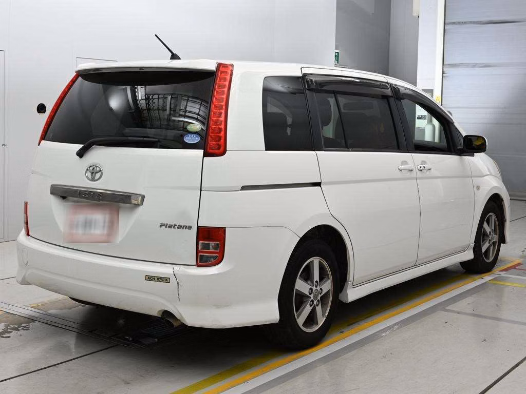 TOYOTA ISIS