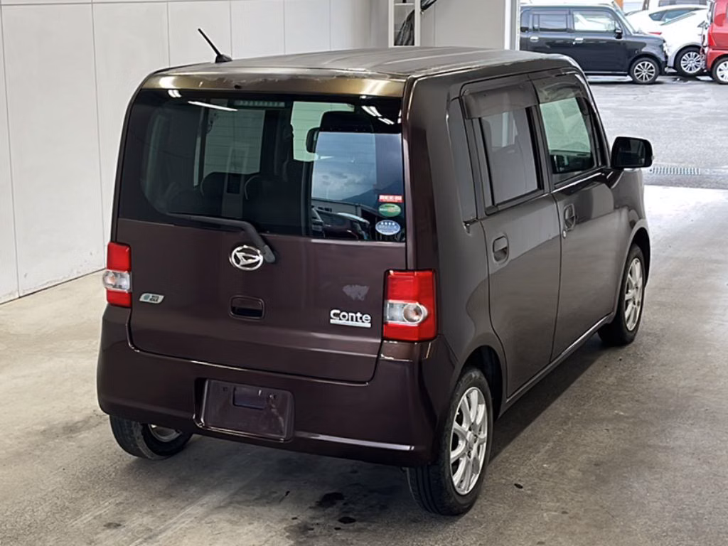 DAIHATSU MOVE CONTE