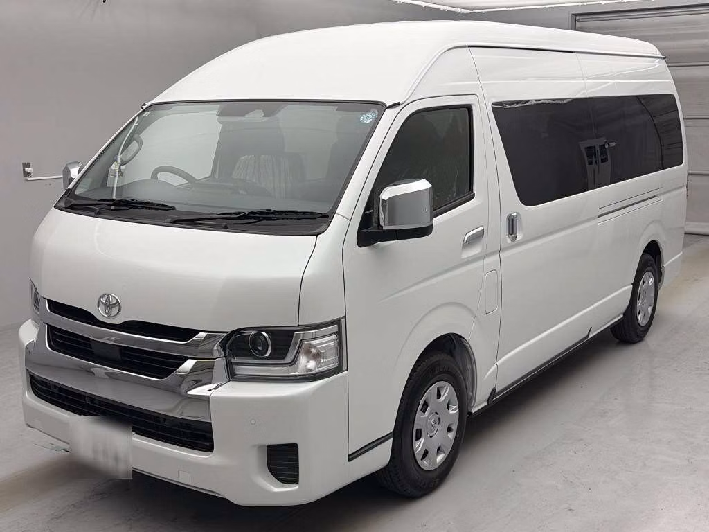 TOYOTA HIACE
