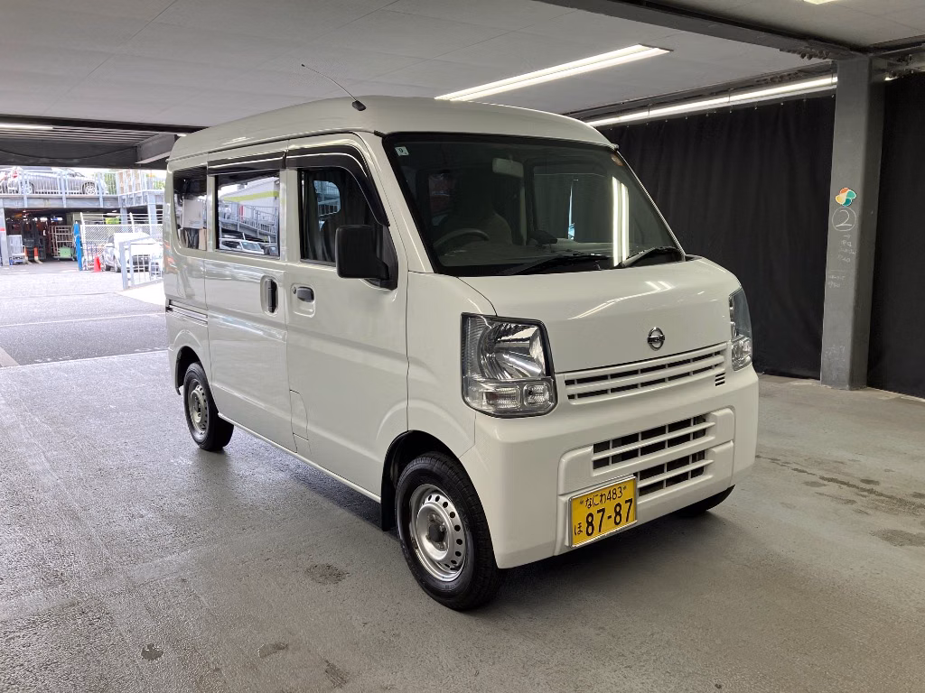 NISSAN NV100 CLIPPER