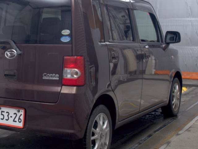 DAIHATSU MOVE CONTE