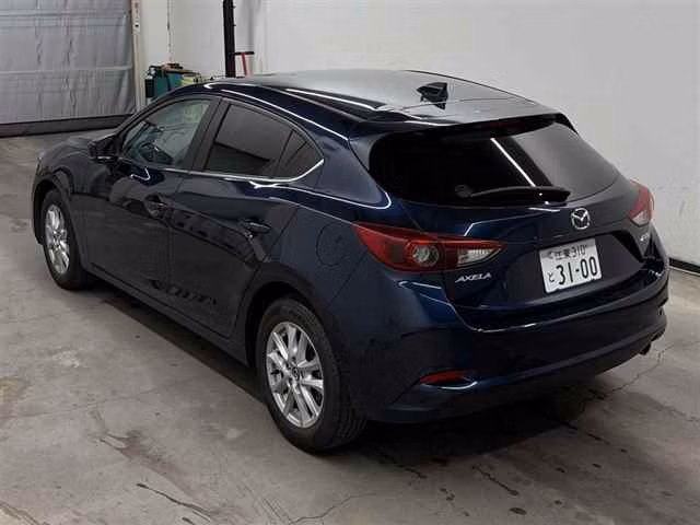 MAZDA AXELA