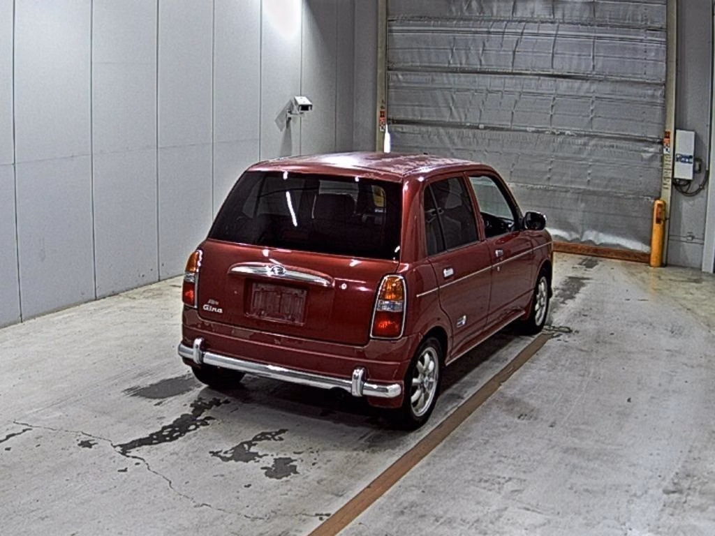 DAIHATSU MIRA GINO