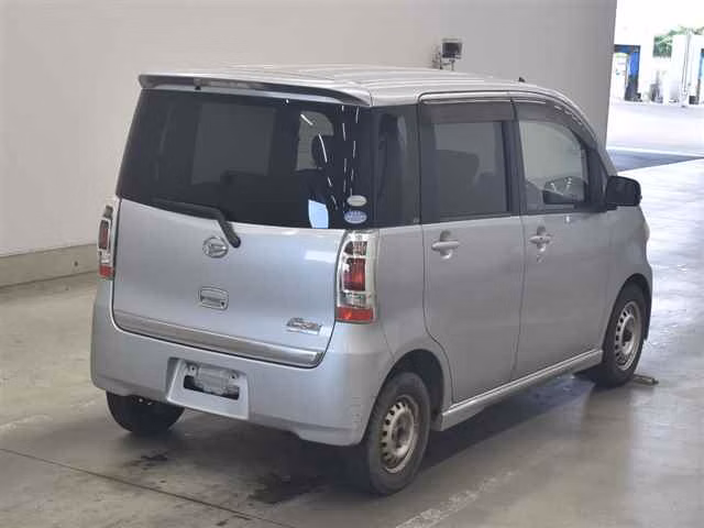 DAIHATSU TANTO EXE