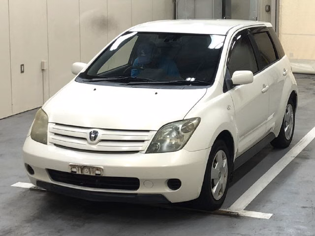 TOYOTA IST