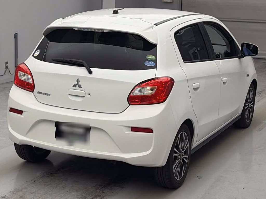 MITSUBISHI MIRAGE