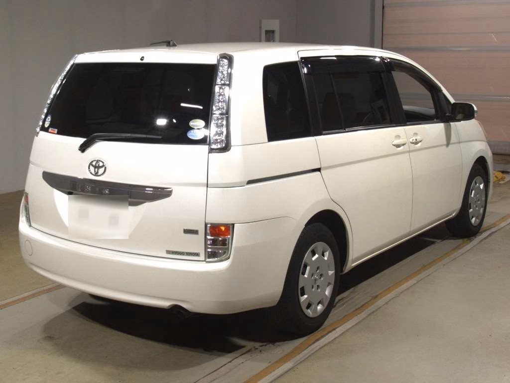 TOYOTA ISIS