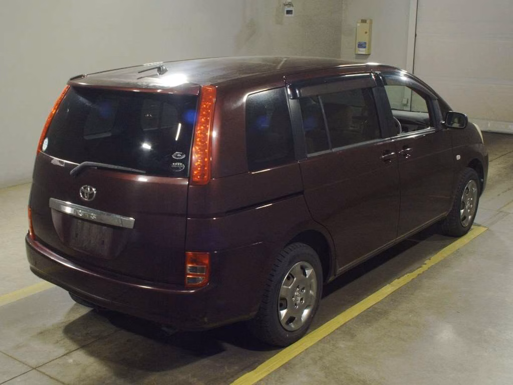 TOYOTA ISIS