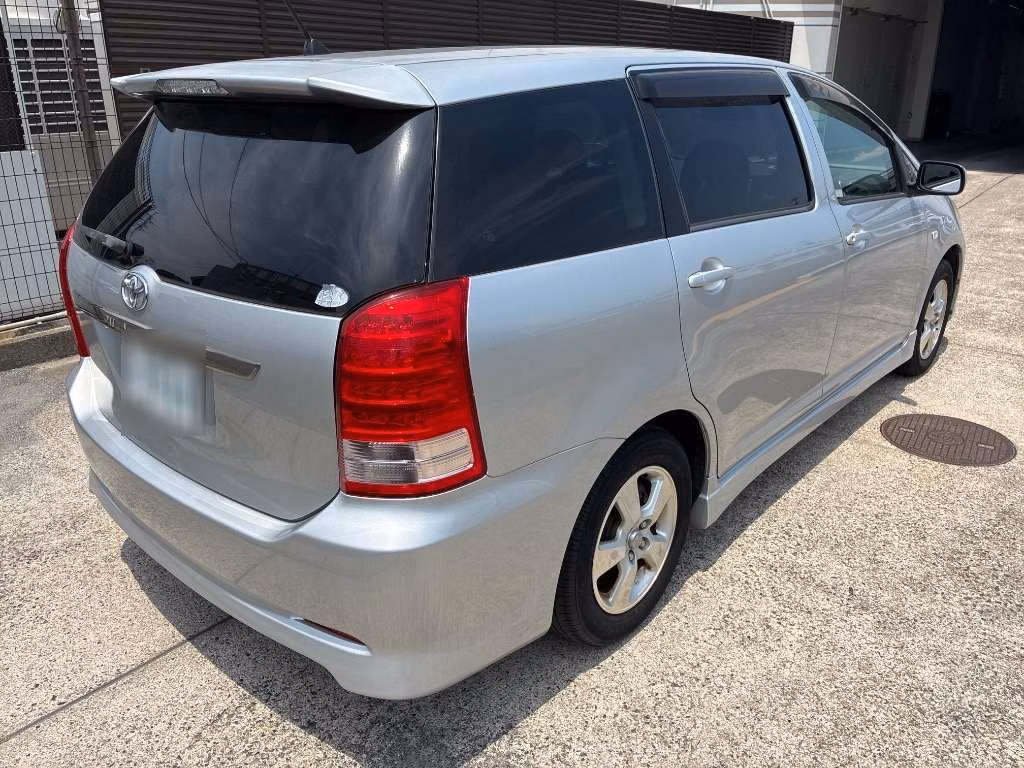 TOYOTA WISH