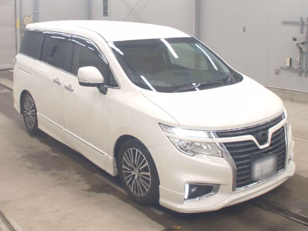 NISSAN ELGRAND