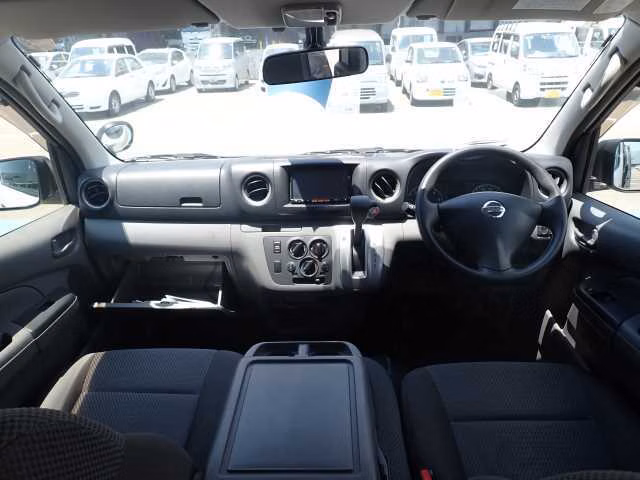 NISSAN NV350 CARAVAN