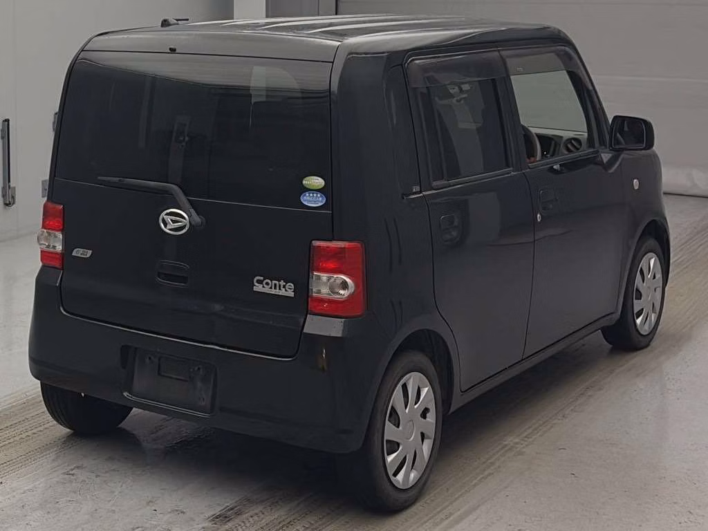 DAIHATSU MOVE CONTE