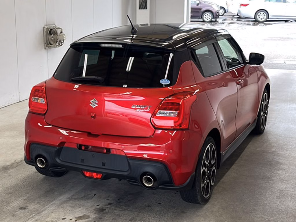 SUZUKI SWIFT