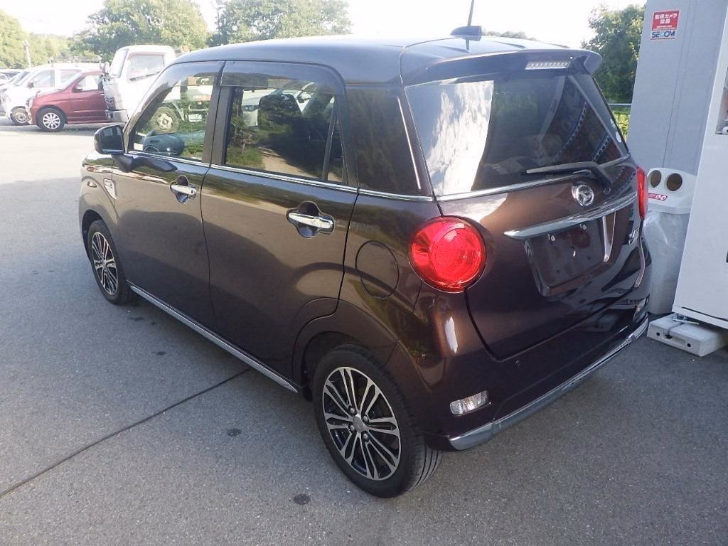DAIHATSU CAST