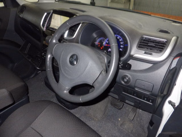 MITSUBISHI DELICA D:2