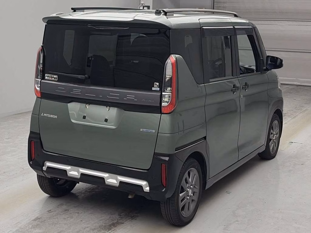 MITSUBISHI DELICA MINI