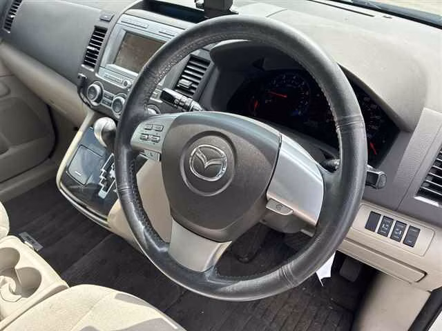MAZDA MPV