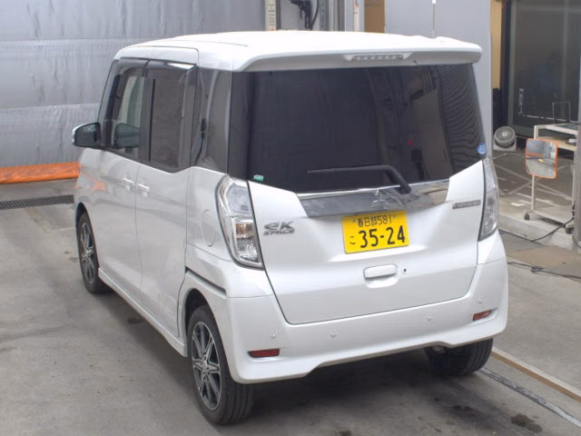 MITSUBISHI EK SPACE