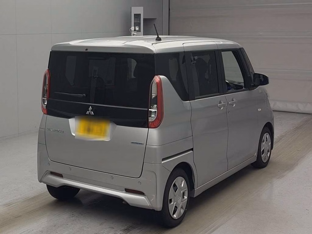 MITSUBISHI EK SPACE