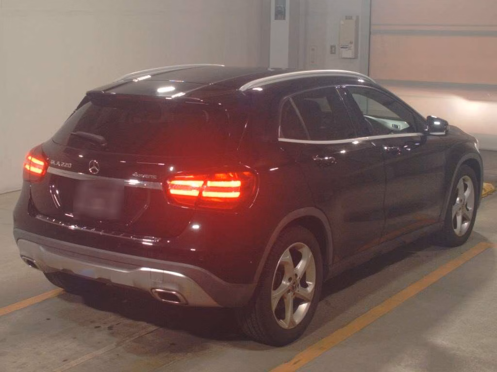 MERCEDES-BENZ GLA-CLASS