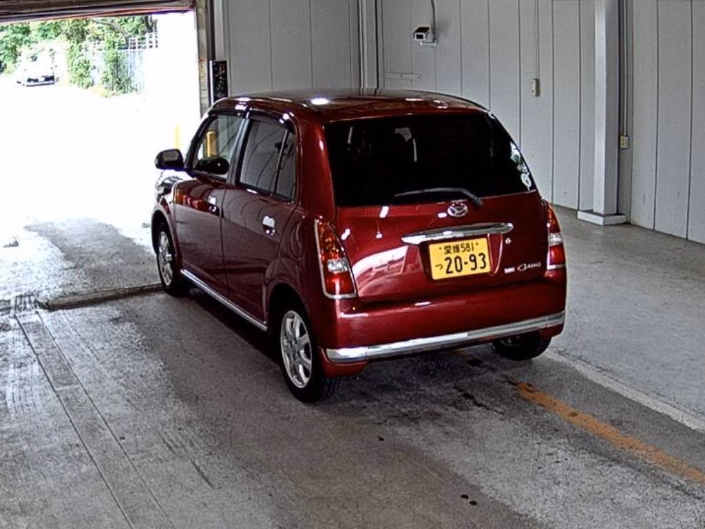 DAIHATSU MIRA GINO