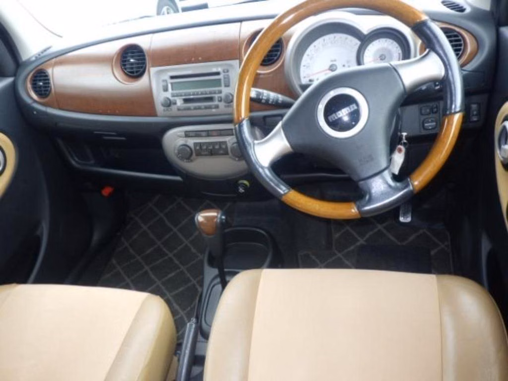 DAIHATSU MIRA GINO