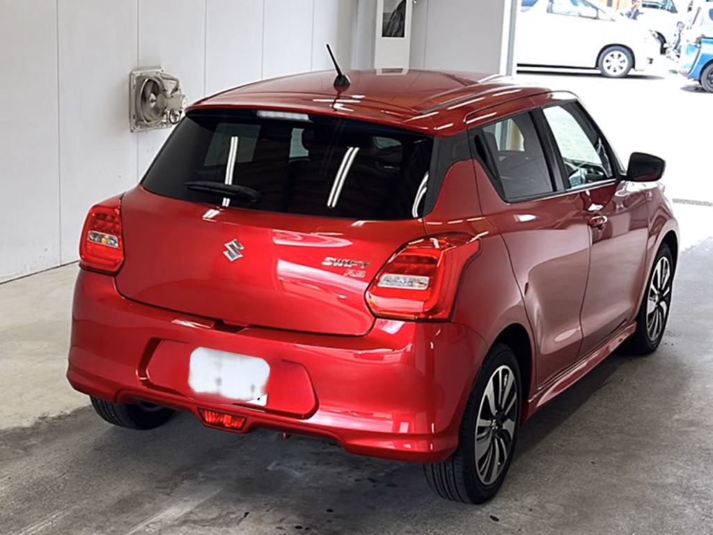 SUZUKI SWIFT