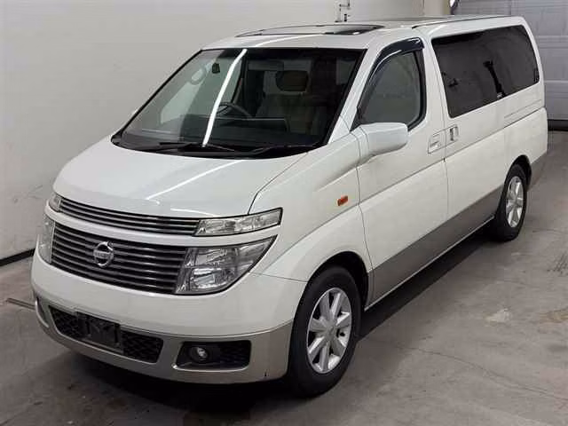 NISSAN ELGRAND