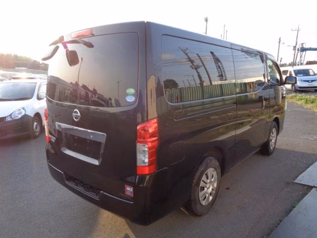 NISSAN NV350 CARAVAN