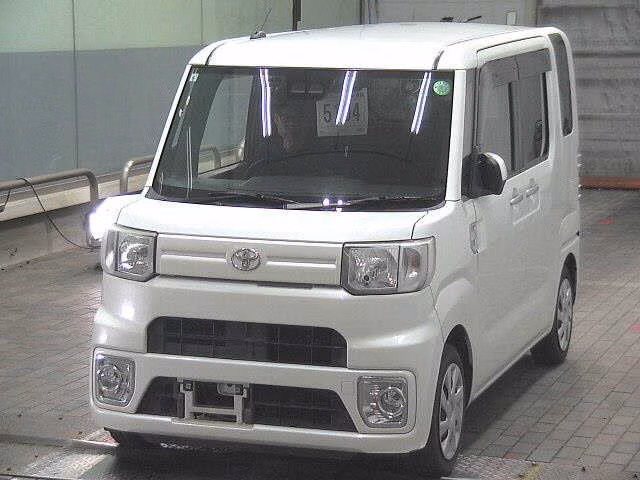 TOYOTA PIXIS MEGA