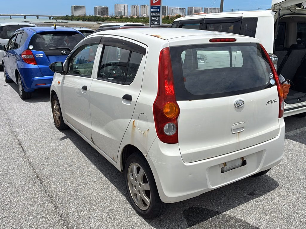 DAIHATSU MIRA