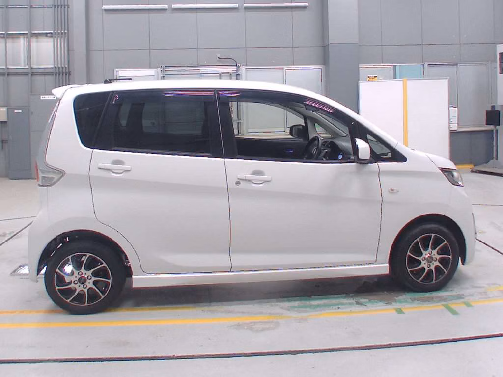 MITSUBISHI EK CUSTOM