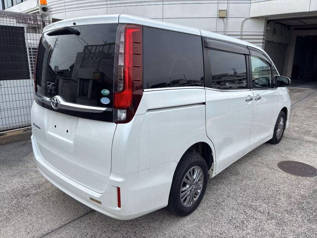 TOYOTA ESQUIRE