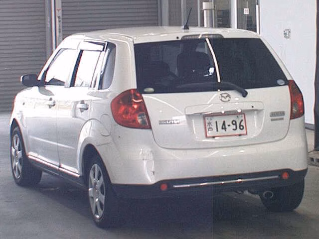 MAZDA VERISA