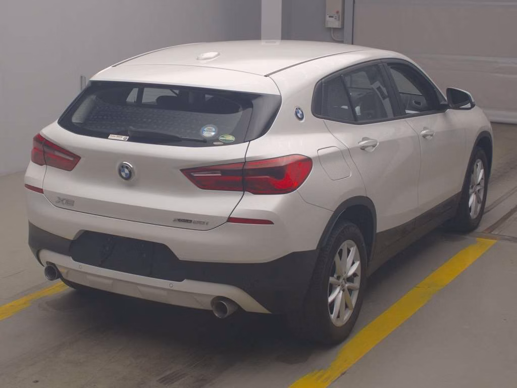BMW X2