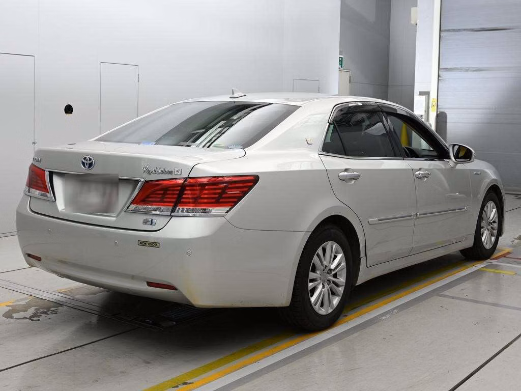 TOYOTA CROWN
