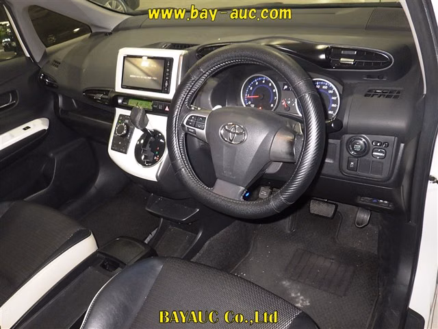 TOYOTA WISH