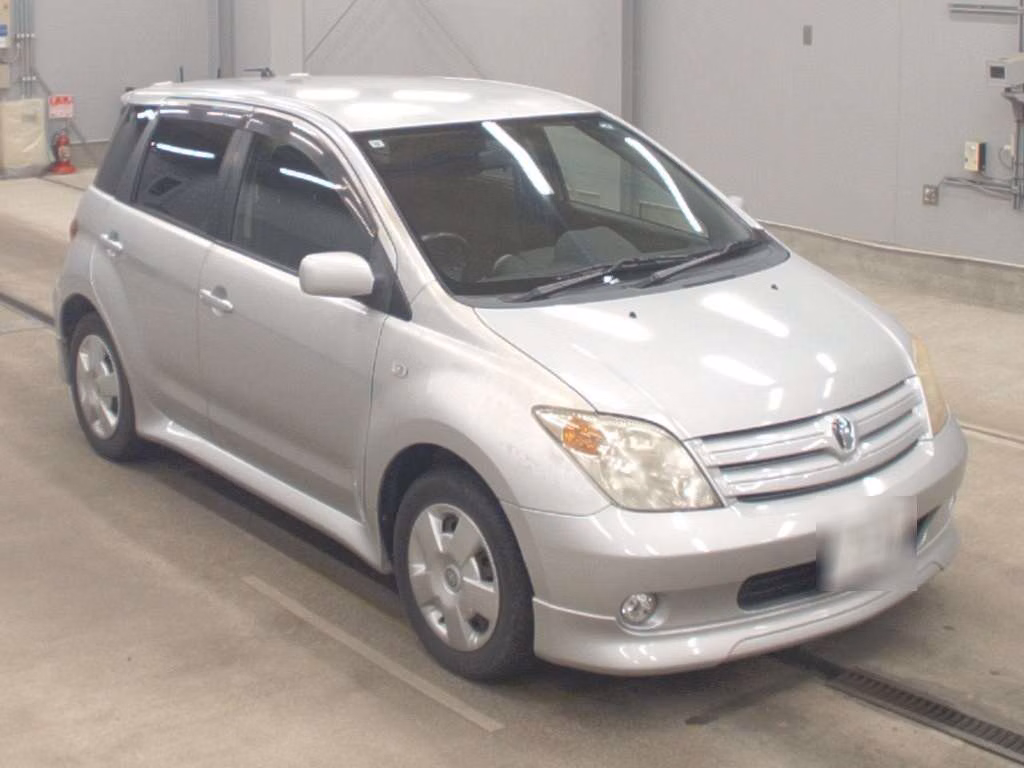 TOYOTA IST