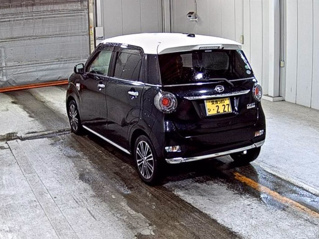 DAIHATSU CAST