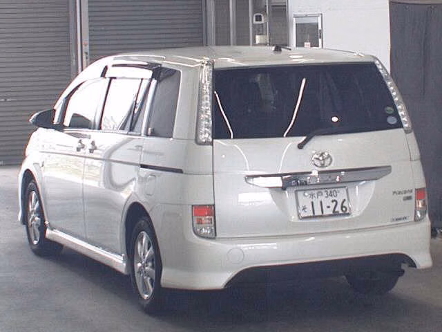 TOYOTA ISIS