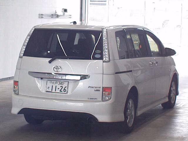 TOYOTA ISIS
