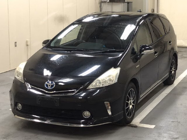 TOYOTA PRIUS ALPHA