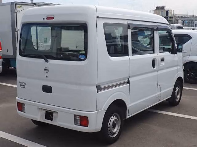NISSAN NV100 CLIPPER