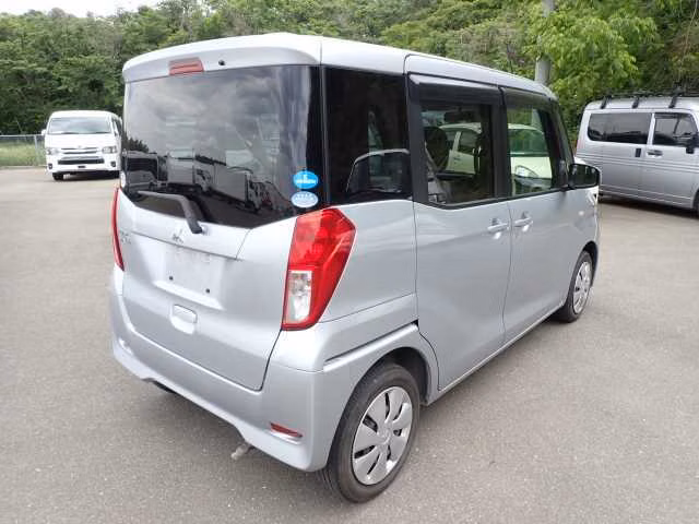 MITSUBISHI EK SPACE