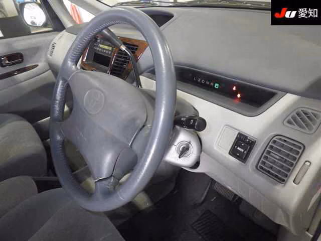 TOYOTA NADIA
