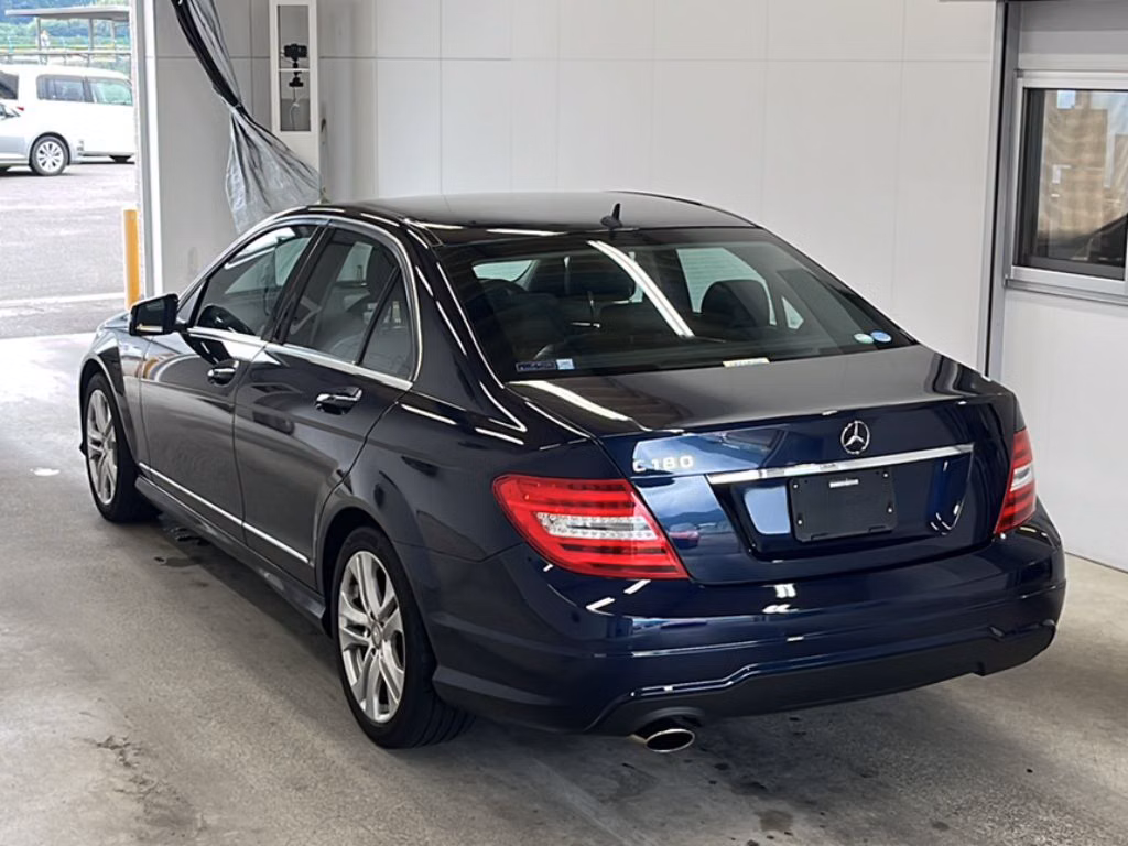 MERCEDES-BENZ C-CLASS