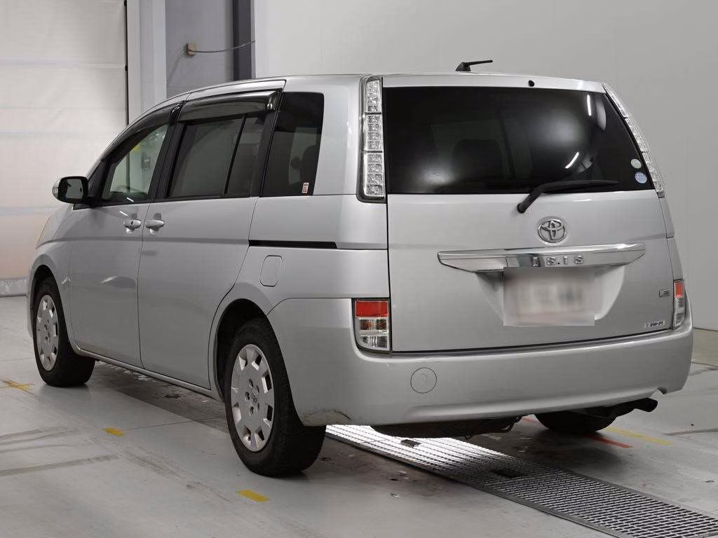 TOYOTA ISIS