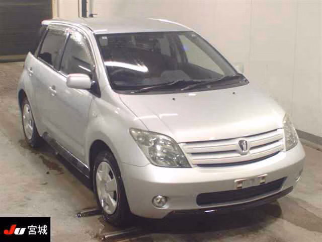 TOYOTA IST